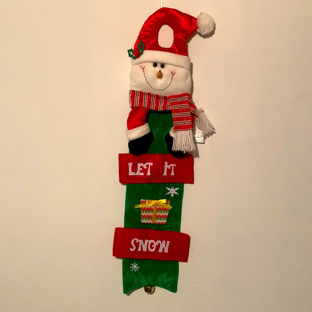 “let it Snow” Christmas Decor